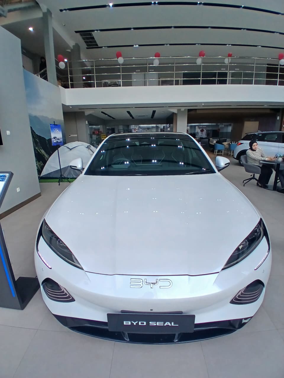 Galeri BYD Karawang 3